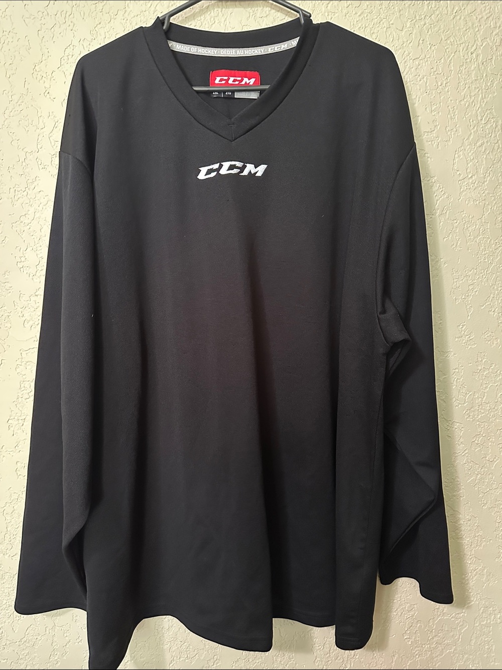 CCM Black Men's Hockey Jersey with White Logo 2xl